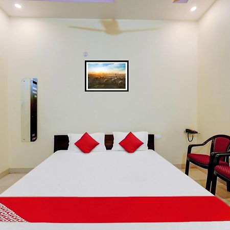 Oyo Flagship Hotel Centre Point Chhapra Εξωτερικό φωτογραφία