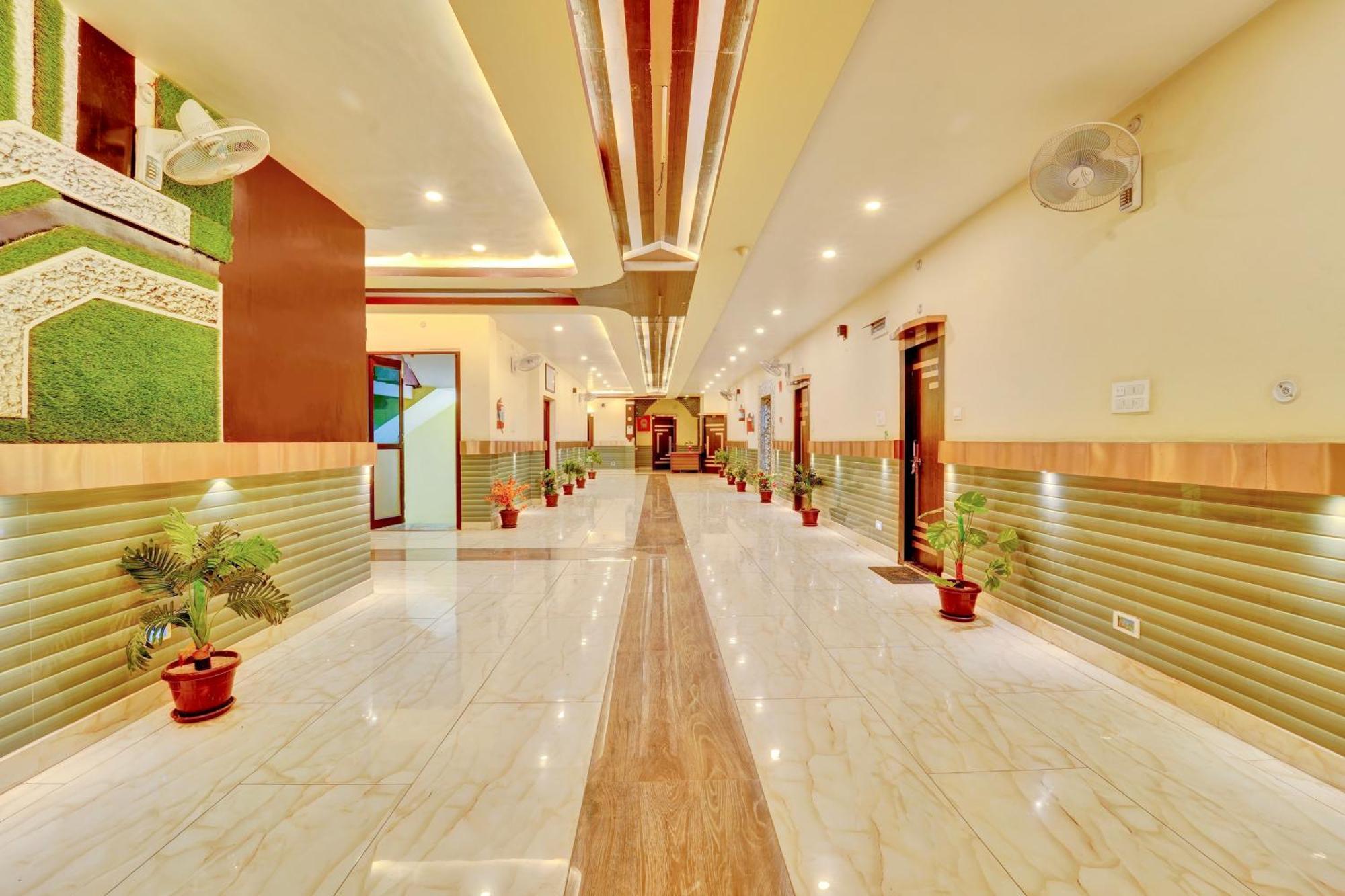 Oyo Flagship Hotel Centre Point Chhapra Εξωτερικό φωτογραφία