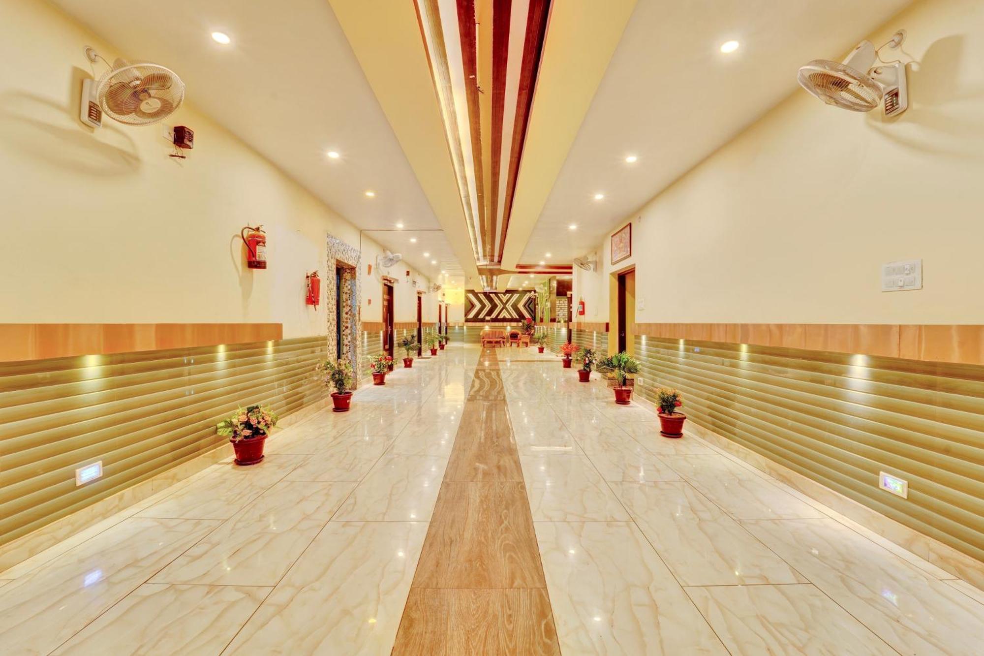Oyo Flagship Hotel Centre Point Chhapra Εξωτερικό φωτογραφία